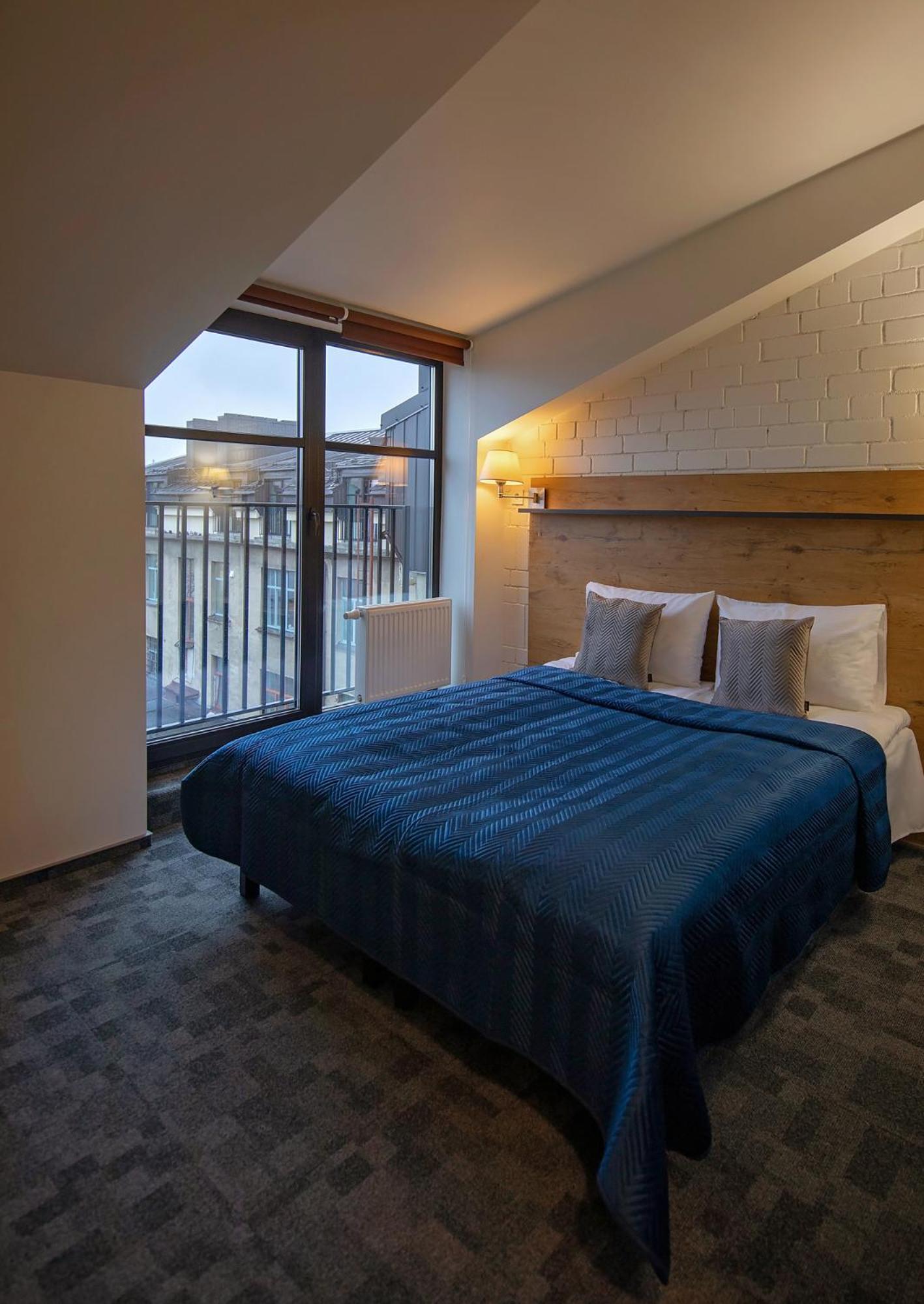 Loft Self-check In Hotell 3*